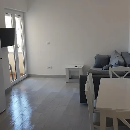 Apartments Ivanica Palit Exterior photo