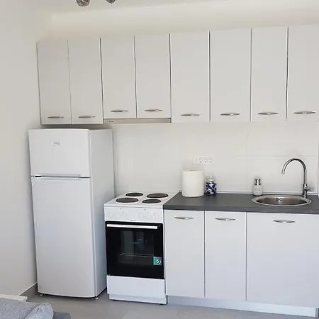 Apartments Ivanica Palit Exterior photo